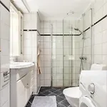 Exclusive And Spacious In Center אוסלו